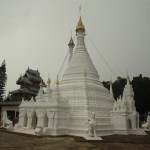 Wat Phra That Doi Kong Mu, oben auf dem Berg gelegen