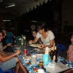gemeinsames Abendessen mit den Amis Josie und Blayne und den Japanern Kyoko und Takeo