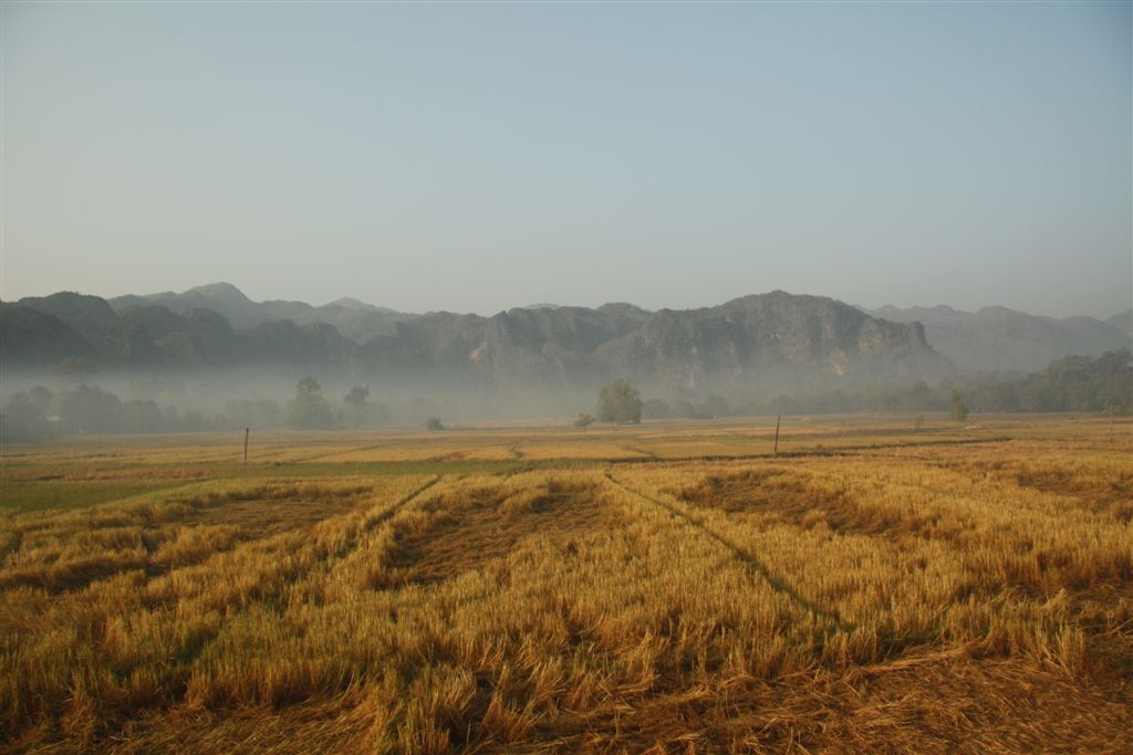 Khong Lo Village und Cave