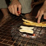 und anschließend beim Bananen-Grillen