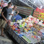 Pierre und Thilo beim Luftballon-Dart